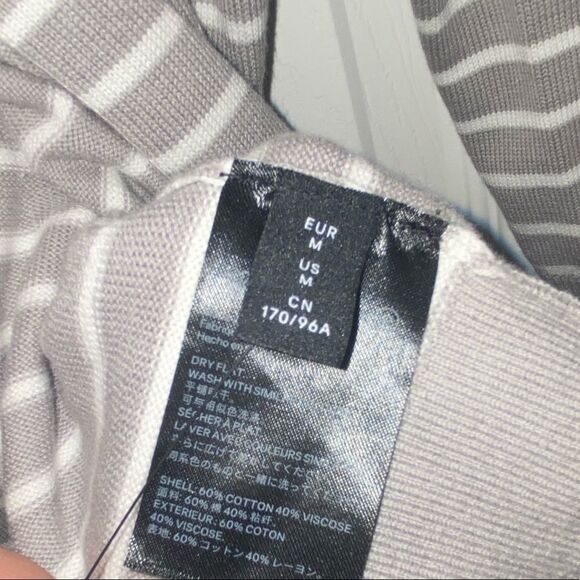 Cardigan - Picture 9 of 10